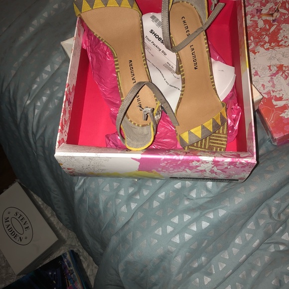 Chinese Laundry La Paz BRAND NEW W/Box - Picture 3 of 3